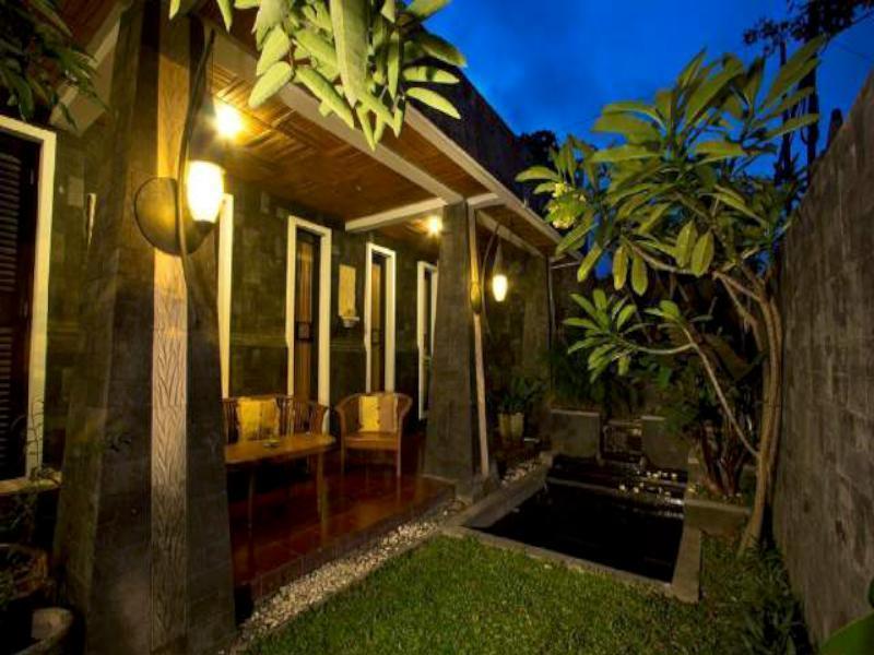 Puri Minggiran Guesthouse Yogya Yogyakarta Eksteriør billede
