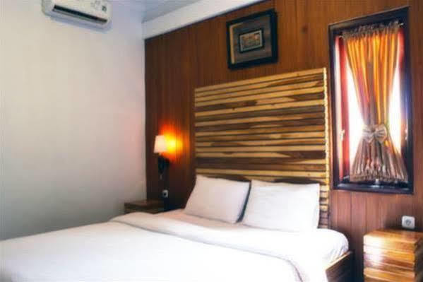 Puri Minggiran Guesthouse Yogya Yogyakarta Eksteriør billede