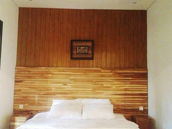 Puri Minggiran Guesthouse Yogya Yogyakarta Eksteriør billede